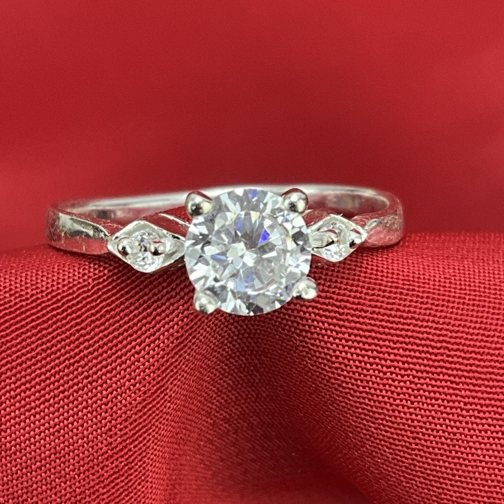 Oval Cut Cz Vintage Solitaire Engagement Ring Size 8 In 925 Silver‎